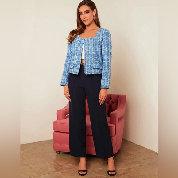 Blue and white coat - Picture 1 of 3